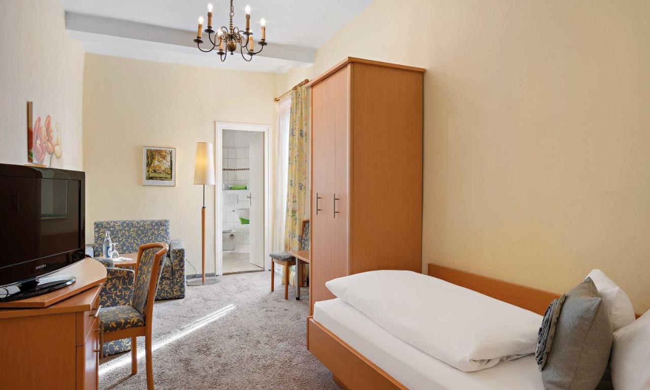 Hotel Liebl พลัทลิง ภายนอก รูปภาพ